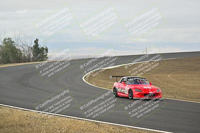 media/Jan-26-2025-CalClub SCCA (Sun) [[cfcea7df88]]/Group 1/Race/